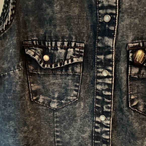 TRUTH | Blue Denim Acid Wash Vest with Button Details and Collarbone Studs - Picture 8 of 12